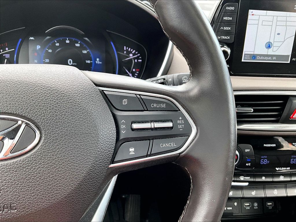 2020 Hyundai Santa Fe Limited - Photo 15