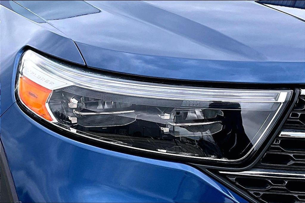 2023 Ford Explorer XLT - Photo 29