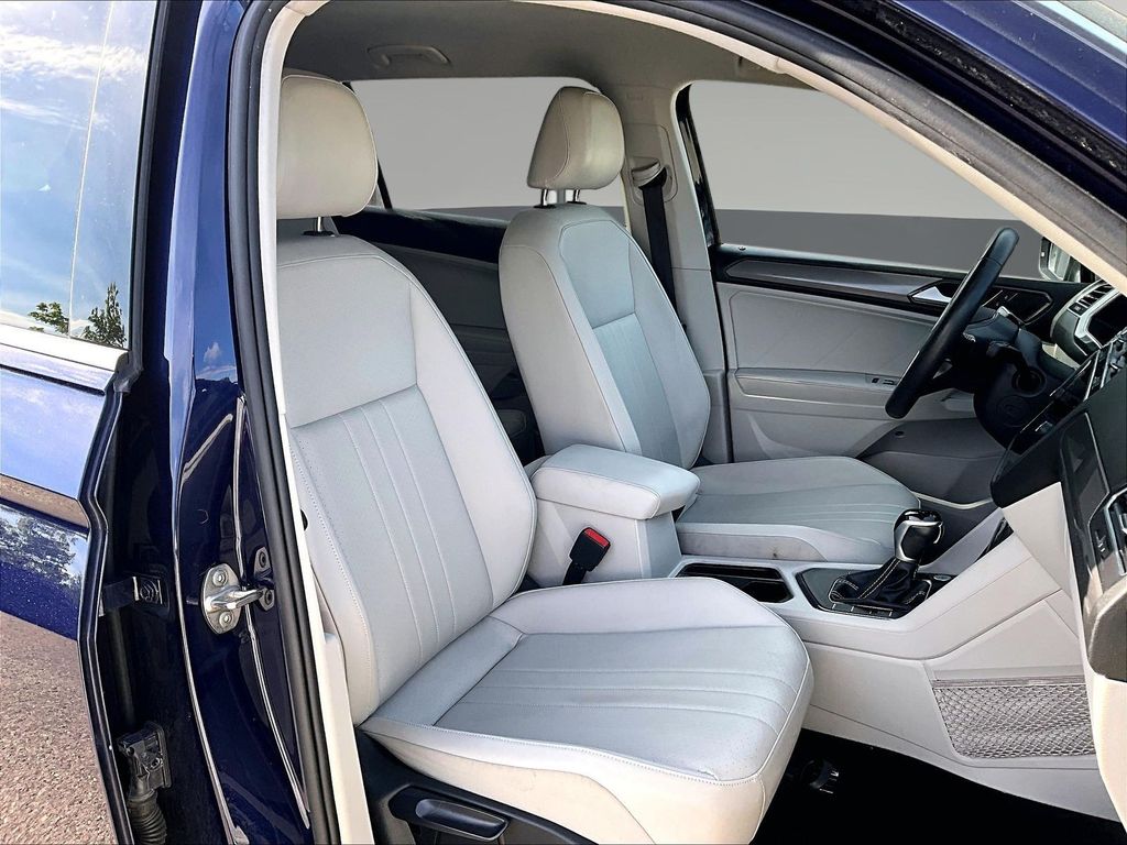 2023 Volkswagen Tiguan SE - Photo 30