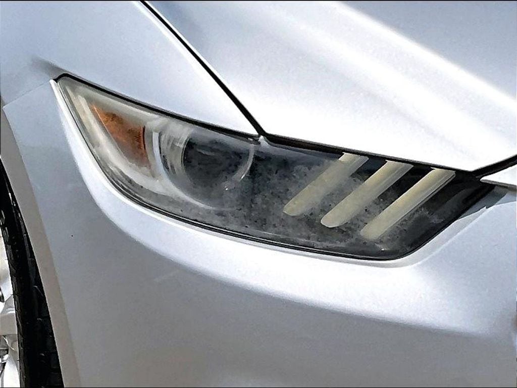 2016 Ford Mustang V6 - Photo 33