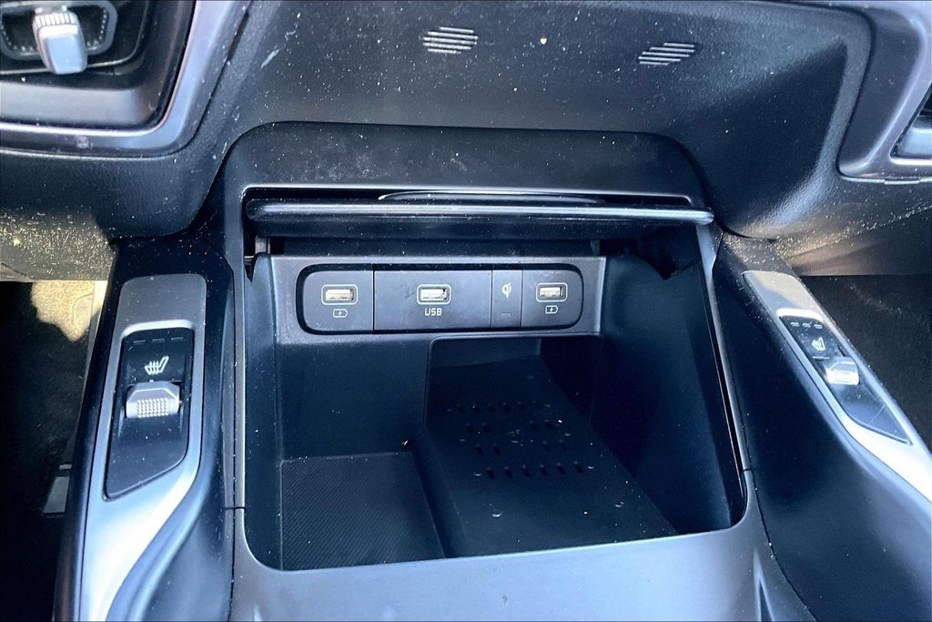 2023 Kia Sorento EX Hybrid - Photo 17