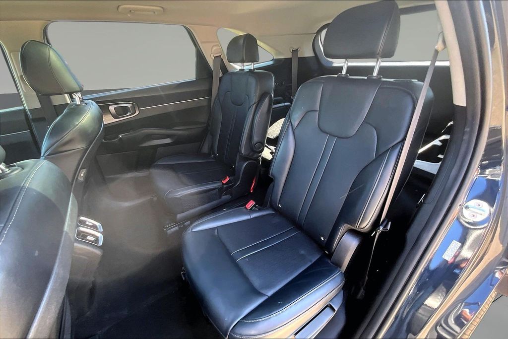 2023 Kia Sorento EX Hybrid - Photo 22