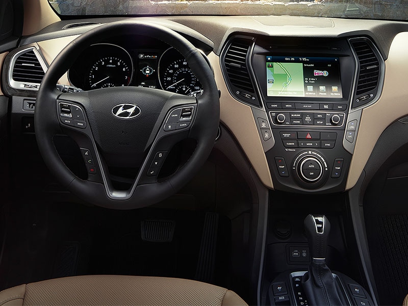 2017 Hyundai Santa Fe Sport Steering wheel and touchscreen