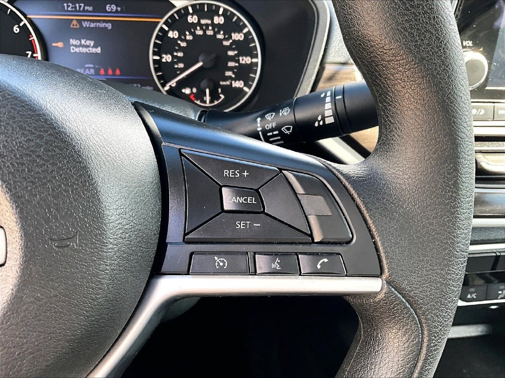 2025 Nissan Altima SV - Photo 15