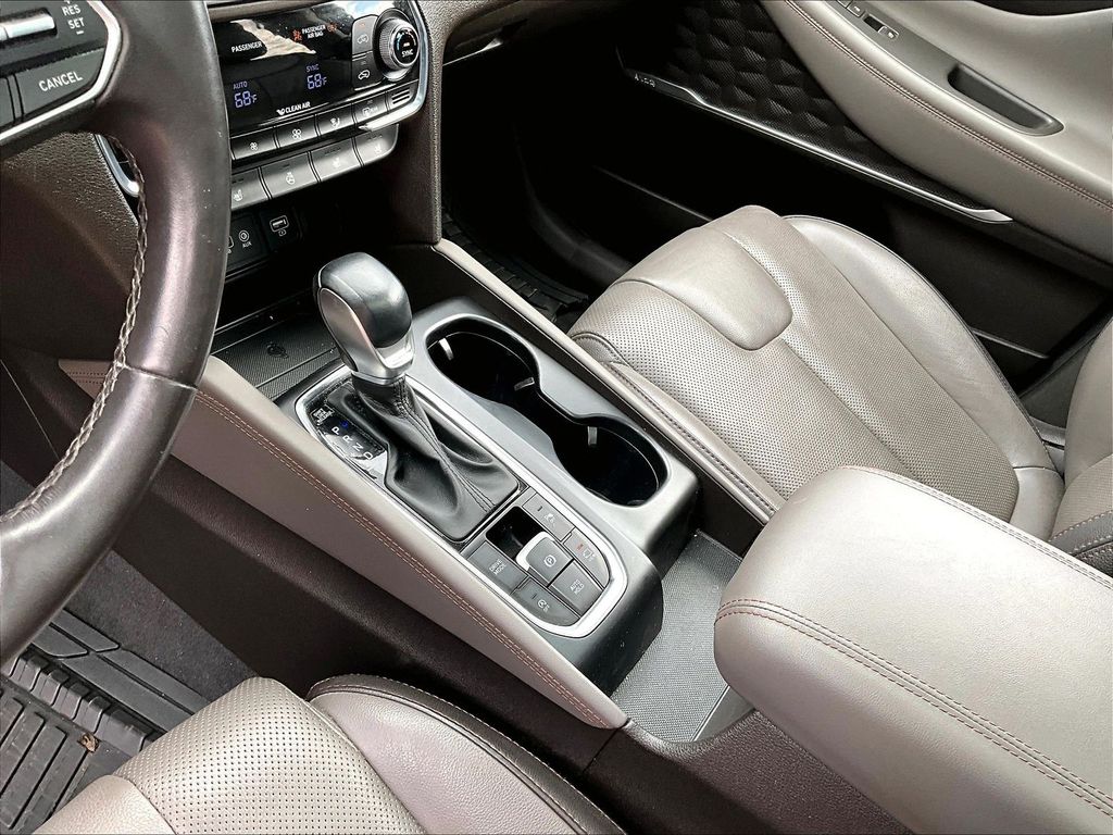 2020 Hyundai Santa Fe Limited - Photo 22