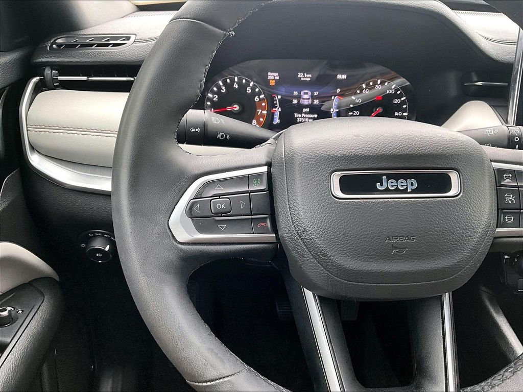 2025 Jeep Compass Limited - Photo 15