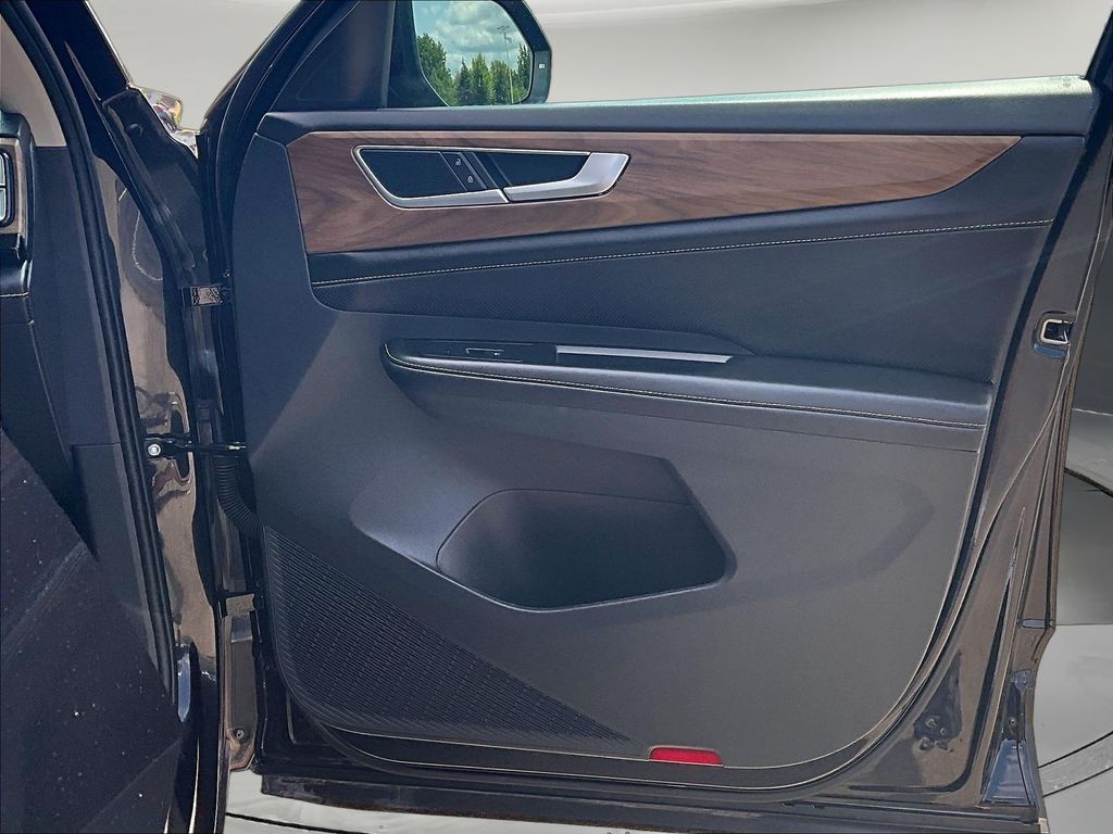 2026 Volkswagen Atlas SE w/Tech - Photo 33