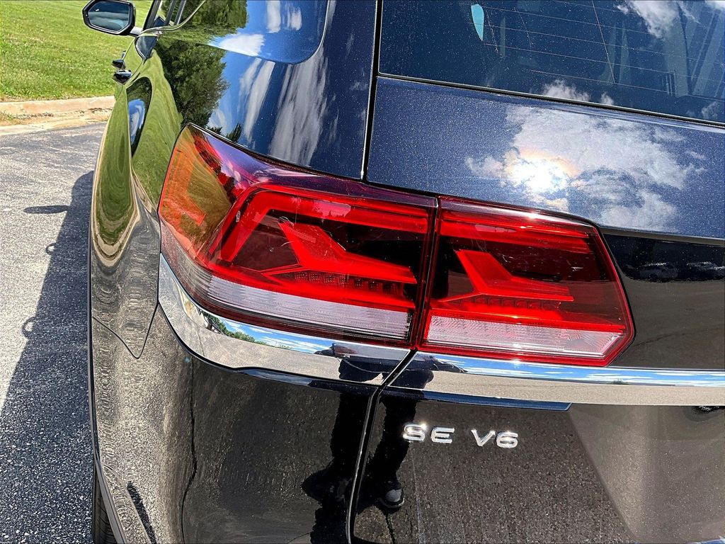 2023 Volkswagen Atlas SE w/Tech - Photo 27