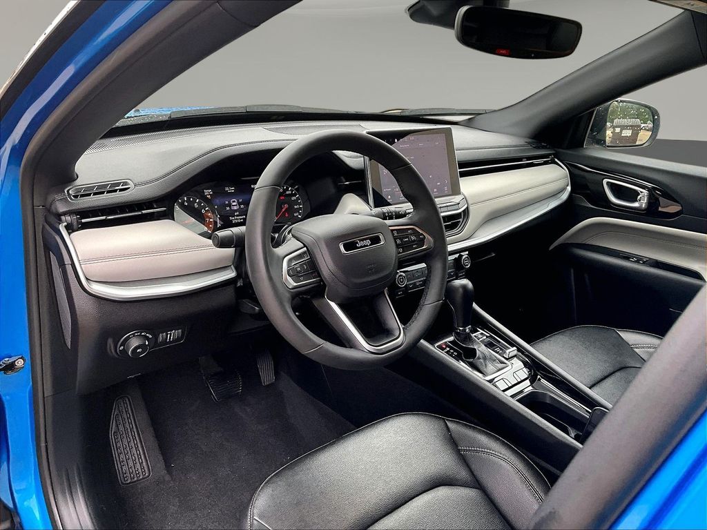 2025 Jeep Compass Limited - Photo 22