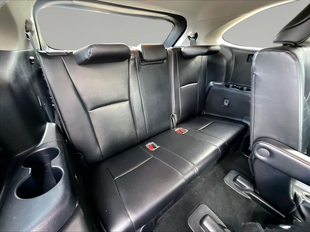 2022 Toyota Highlander XLE - Photo 30