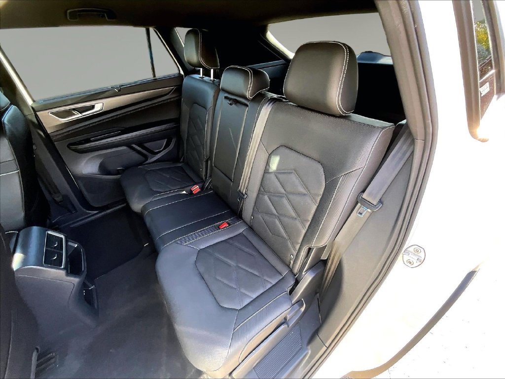 2025 Volkswagen Atlas Cross Sport SE w/Tech - Photo 26