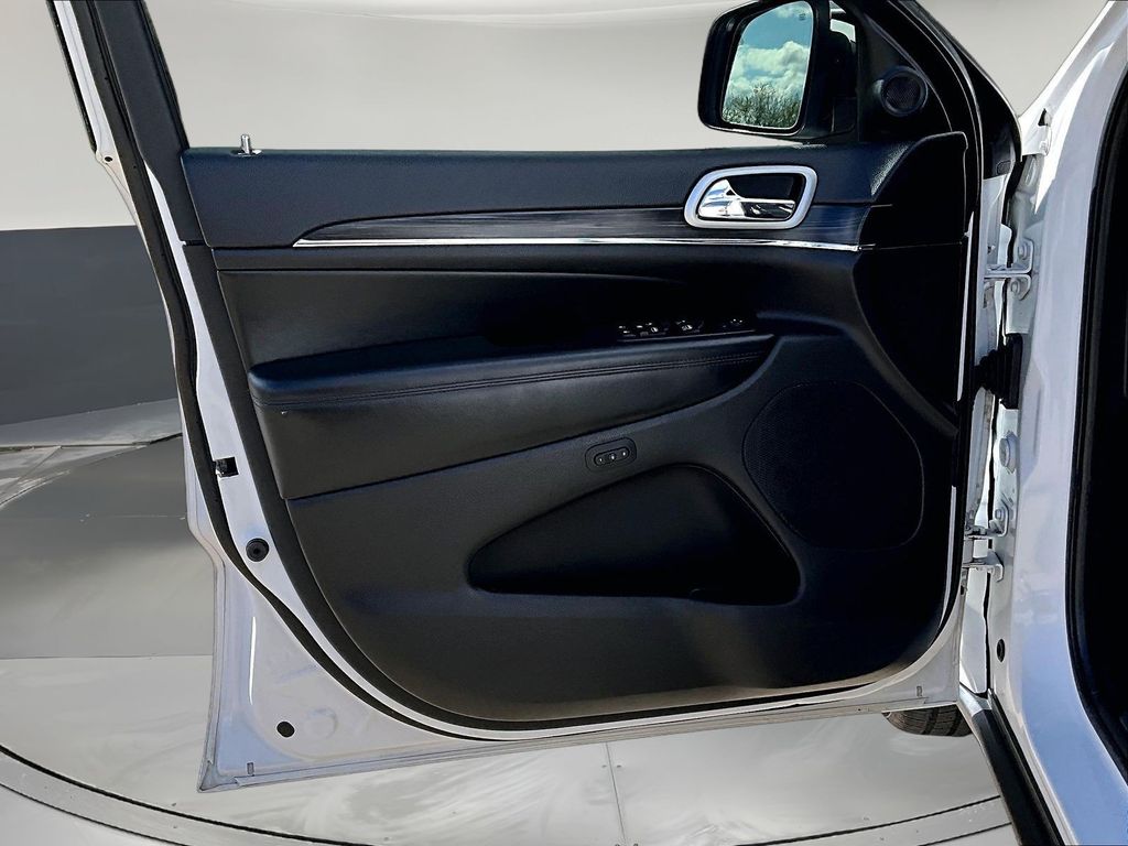 2020 Jeep Grand Cherokee Limited - Photo 24