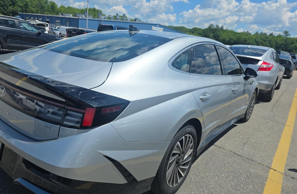 Used 2025 Hyundai Sonata Hybrid SEL Sedan