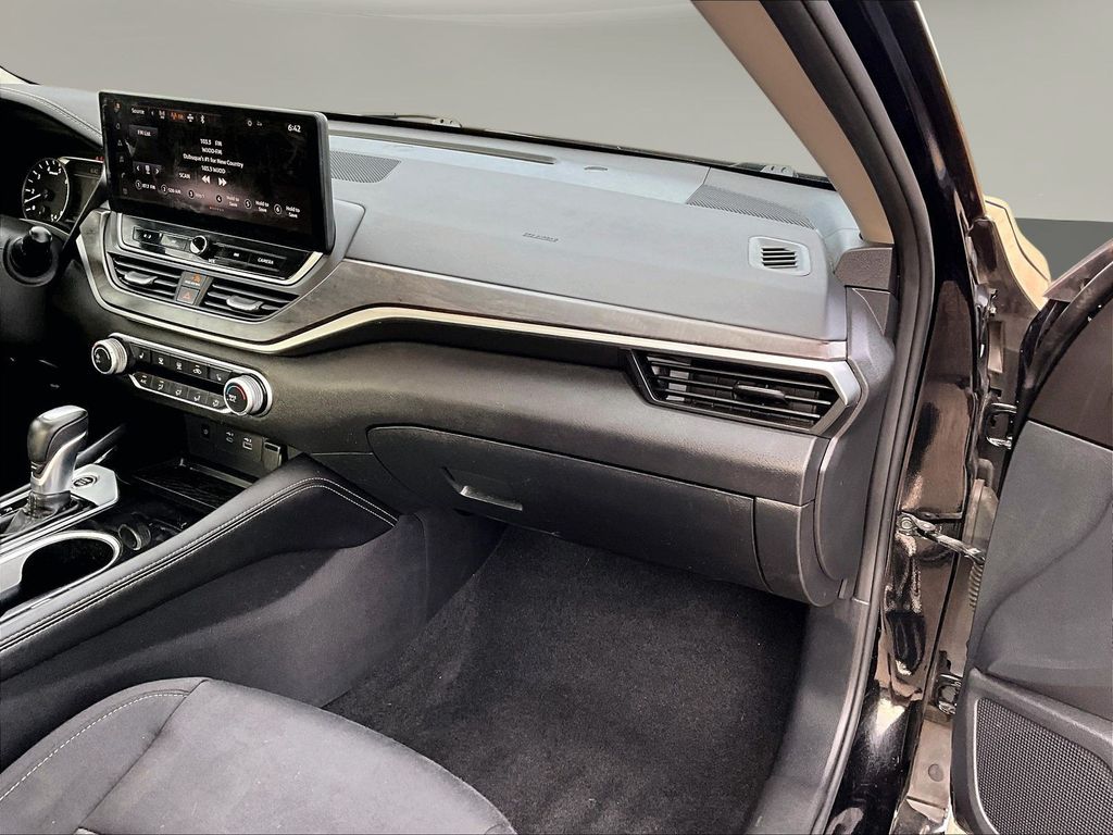 2023 Nissan Altima SV - Photo 30