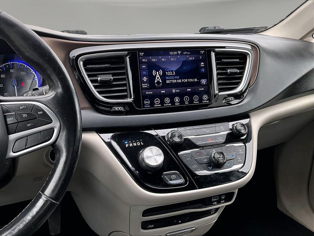 2018 Chrysler Pacifica Touring L Plus - Photo 12
