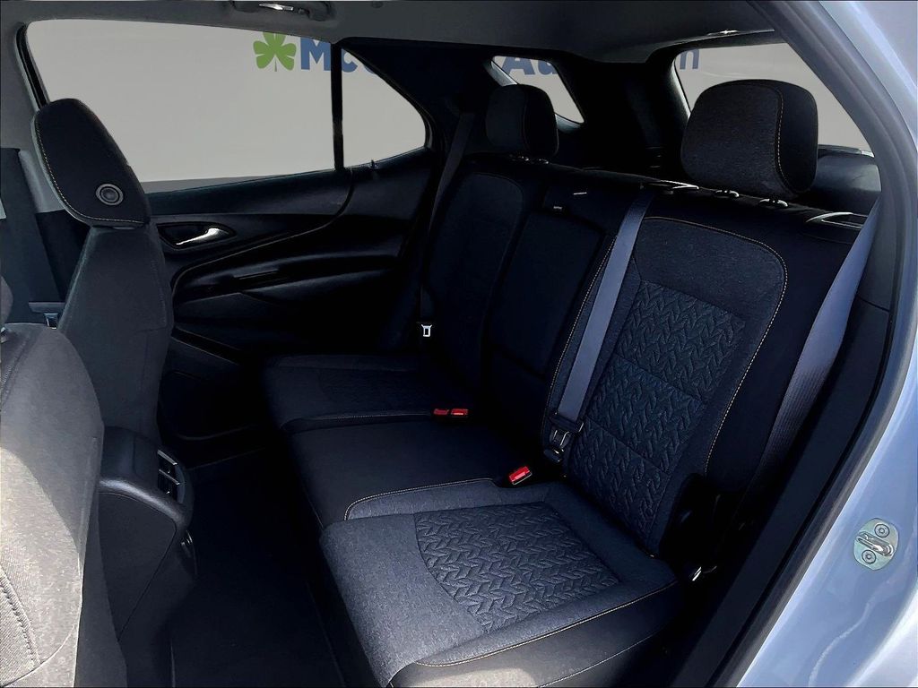 2022 Chevrolet Equinox LT - Photo 25