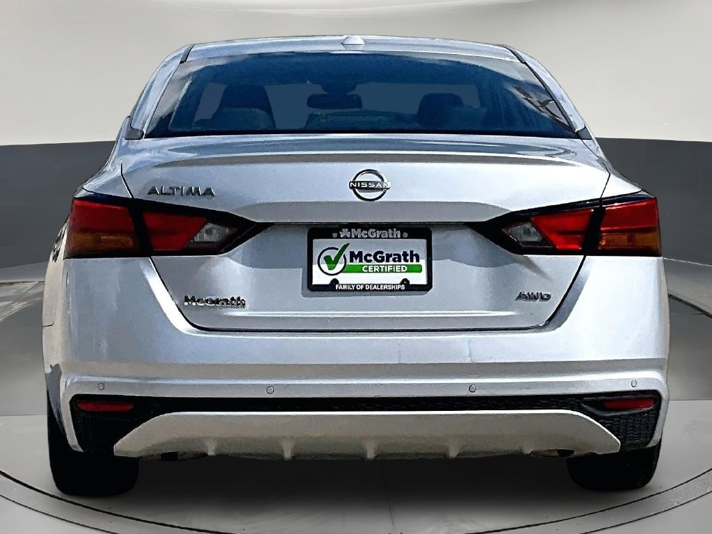 2025 Nissan Altima SV - Photo 6