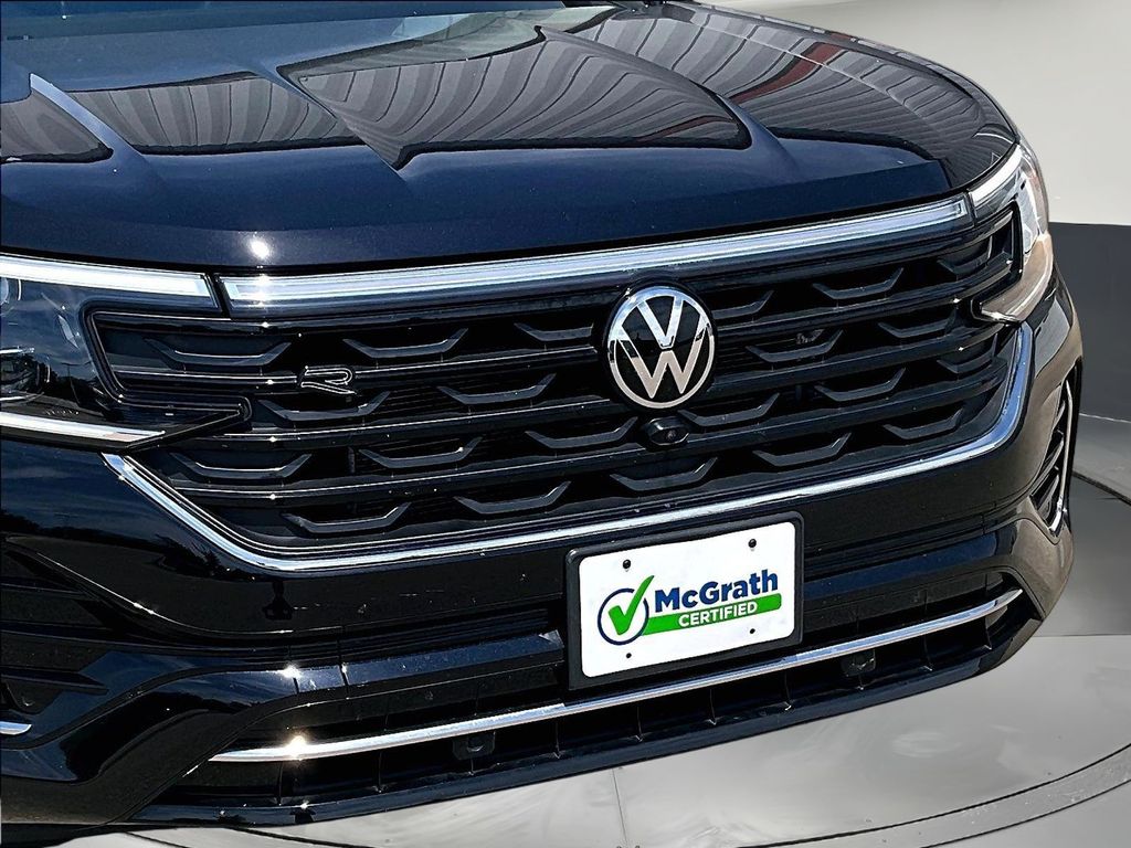 2025 Volkswagen Atlas SEL Premium R-Line - Photo 36