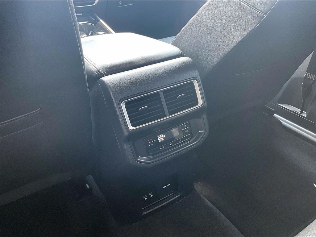 2026 Volkswagen Atlas SE w/Tech - Photo 13