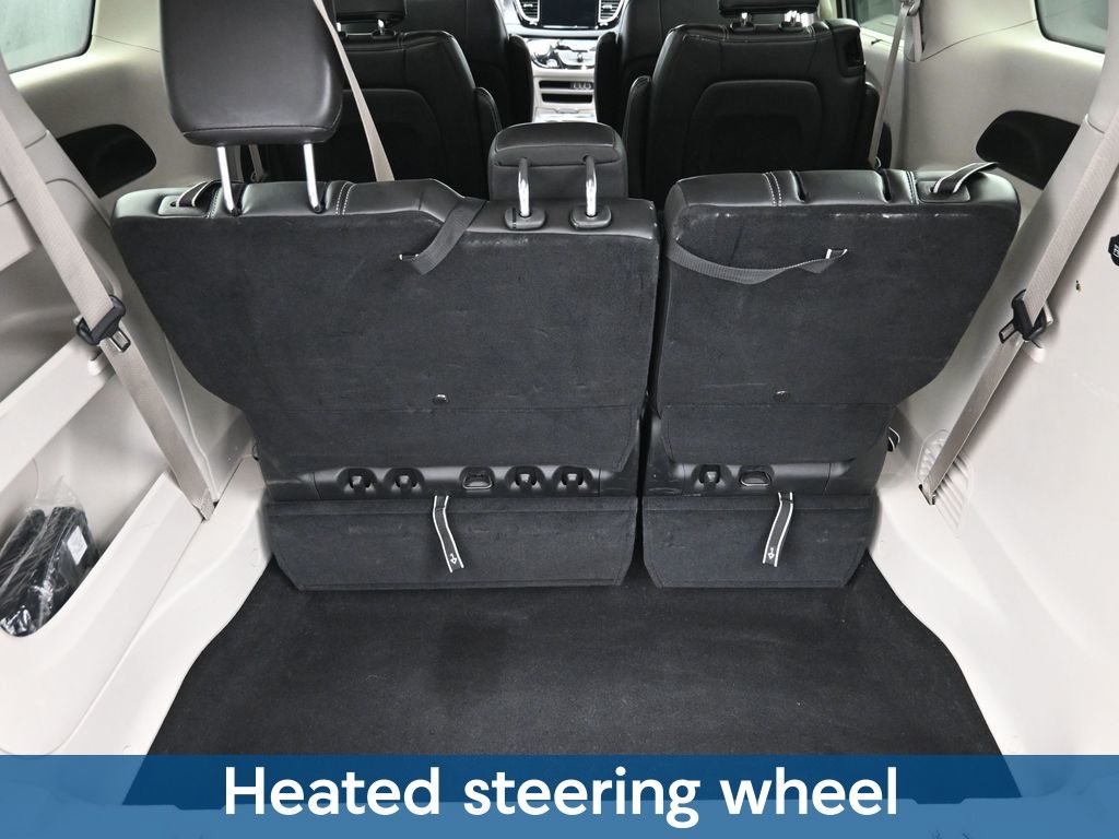 2024 Chrysler Pacifica Touring L - Photo 13