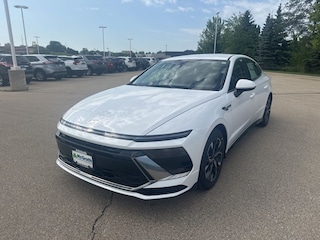 2025 Hyundai Sonata SEL Sedan