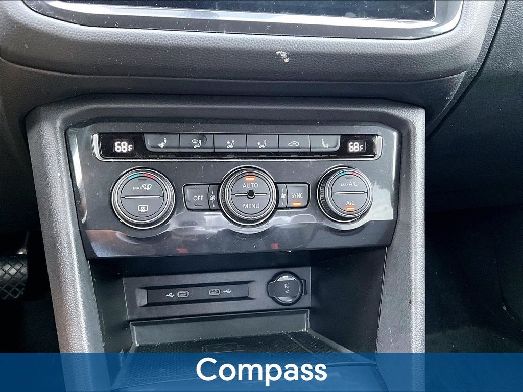 2021 Volkswagen Tiguan SE - Photo 20
