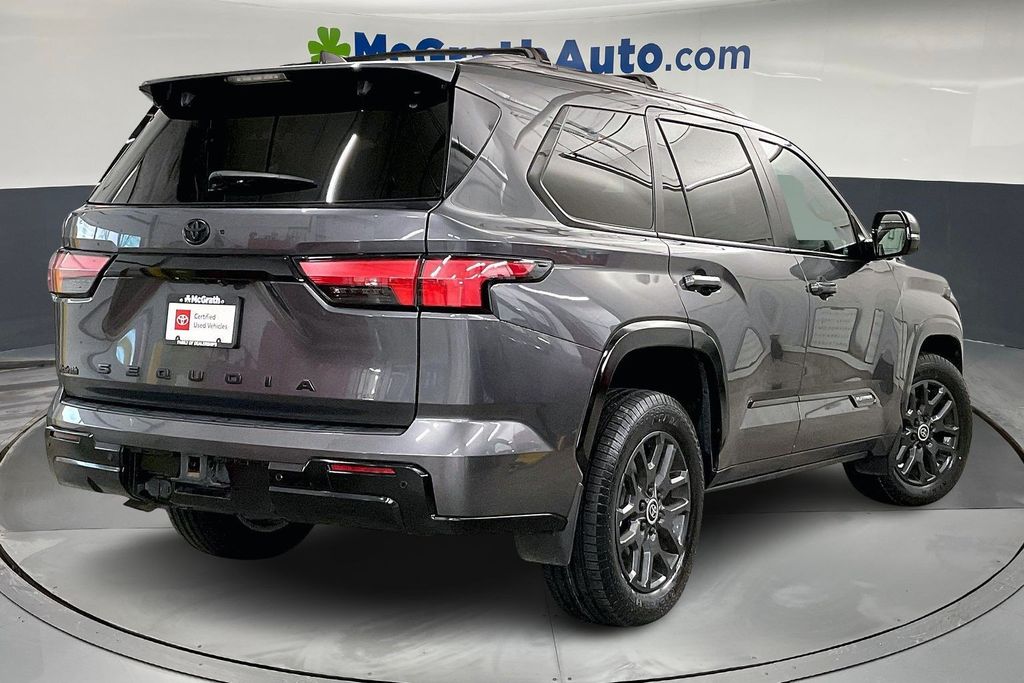 2024 Toyota Sequoia Platinum - Photo 17