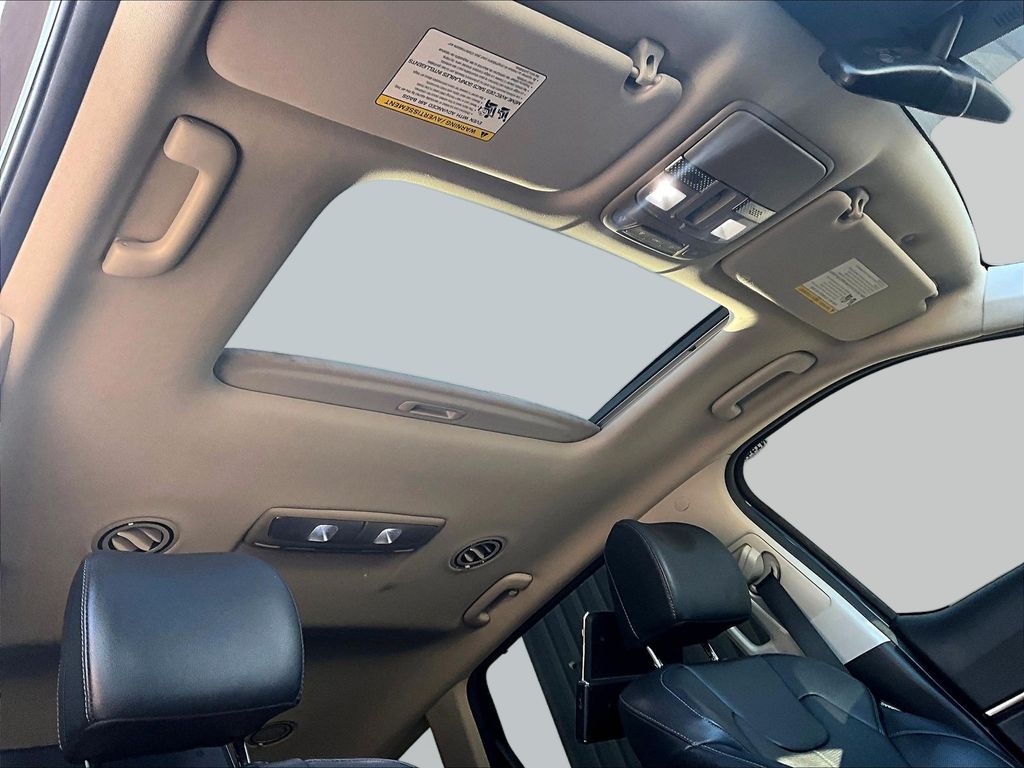 2022 Kia Telluride EX - Photo 30