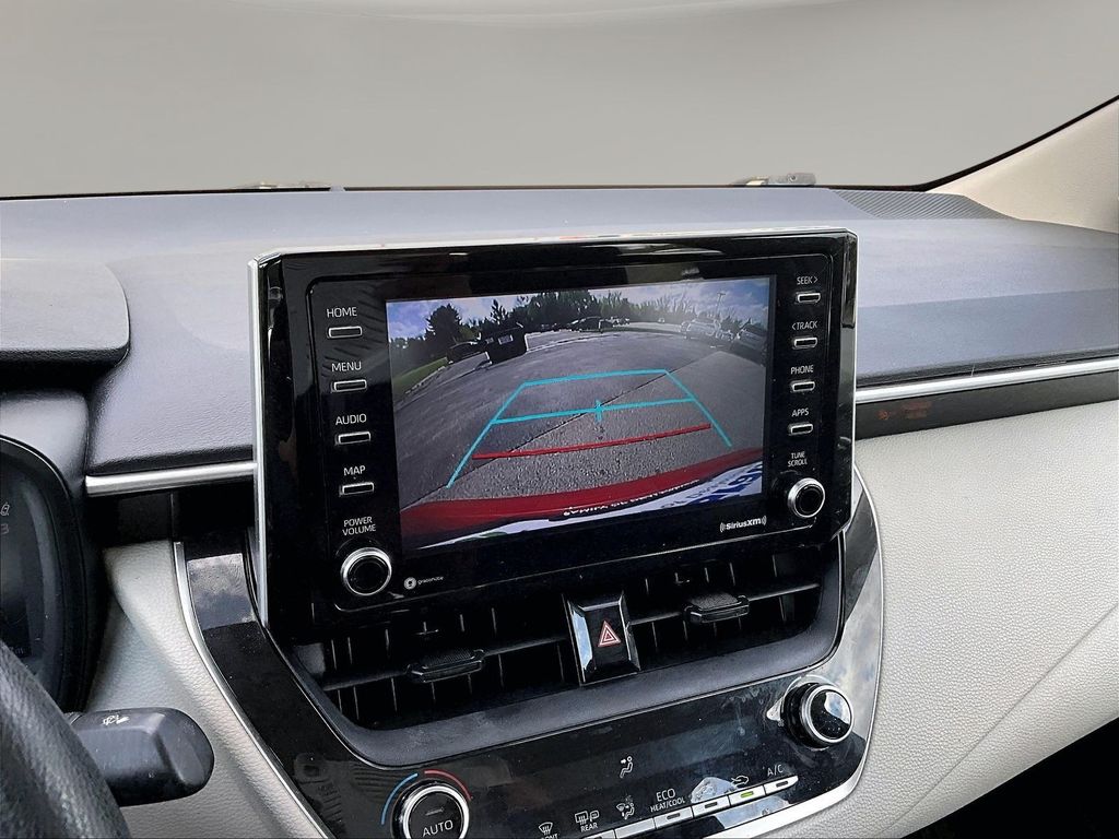 2021 Toyota Corolla LE - Photo 15
