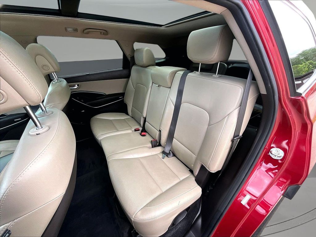 2018 Hyundai Santa Fe SE Ultimate - Photo 24