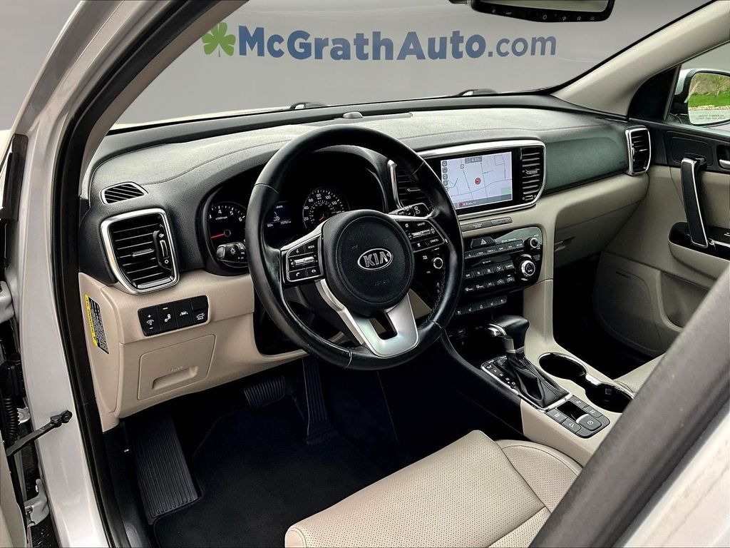 2022 Kia Sportage EX - Photo 21