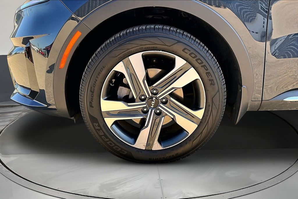 2023 Kia Sorento EX Hybrid - Photo 30
