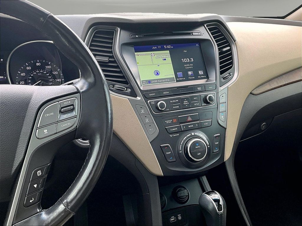 2018 Hyundai Santa Fe SE Ultimate - Photo 11