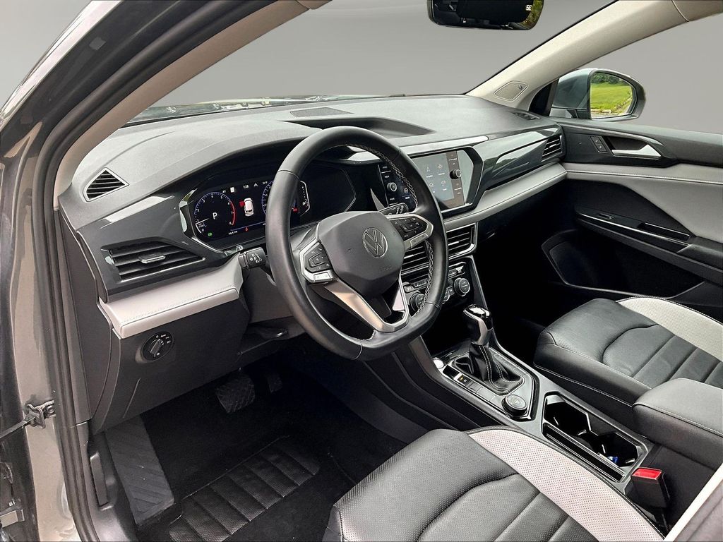 2022 Volkswagen Taos SEL - Photo 22