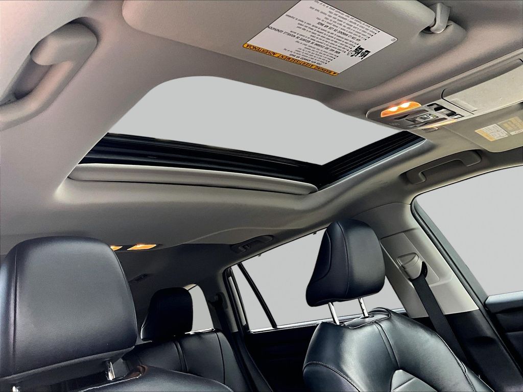 2022 Toyota Highlander XLE - Photo 32