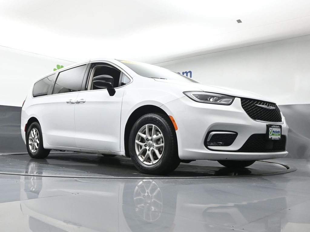 2024 Chrysler Pacifica Touring L - Photo 29