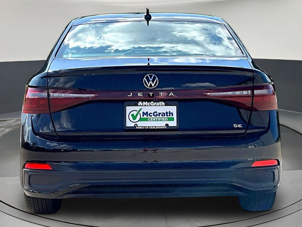 2025 Volkswagen Jetta SE - Photo 6