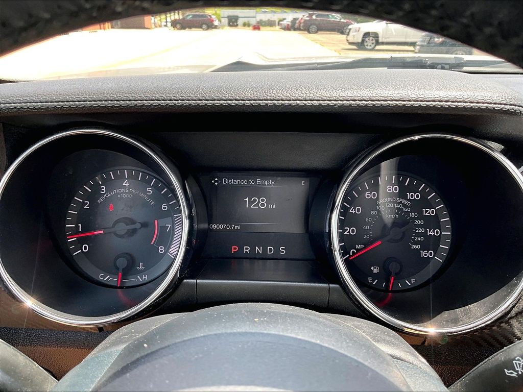 2016 Ford Mustang V6 - Photo 16