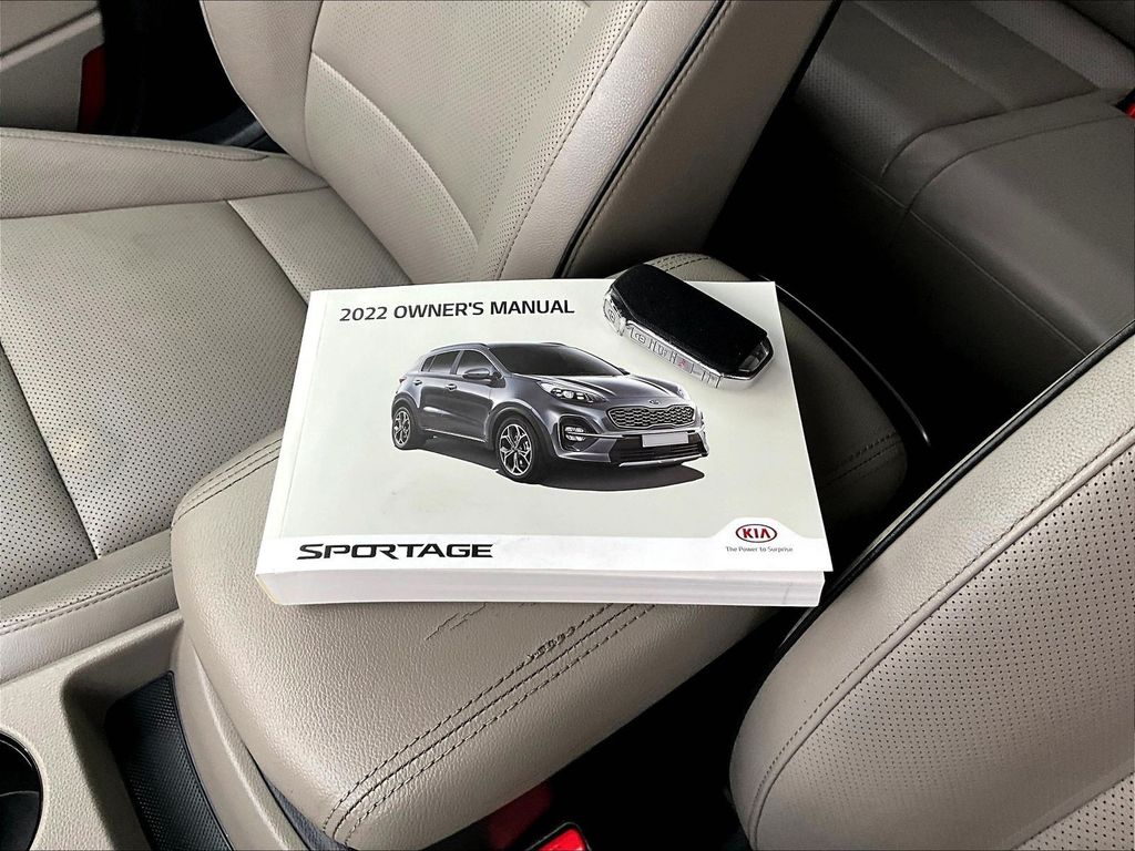 2022 Kia Sportage EX - Photo 39