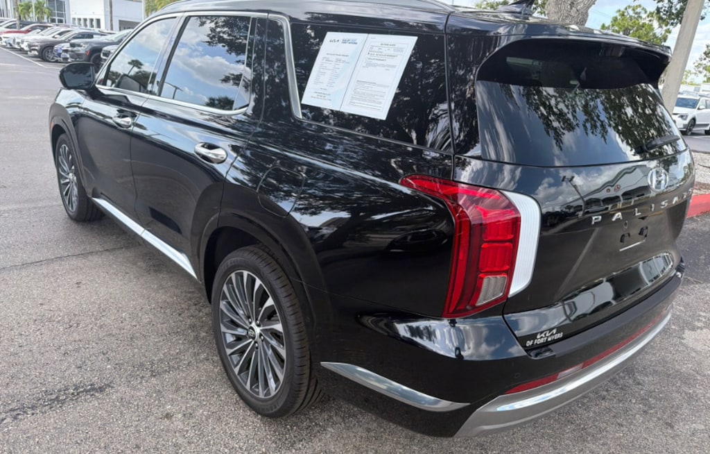 Used 2024 Hyundai Palisade Calligraphy SUV