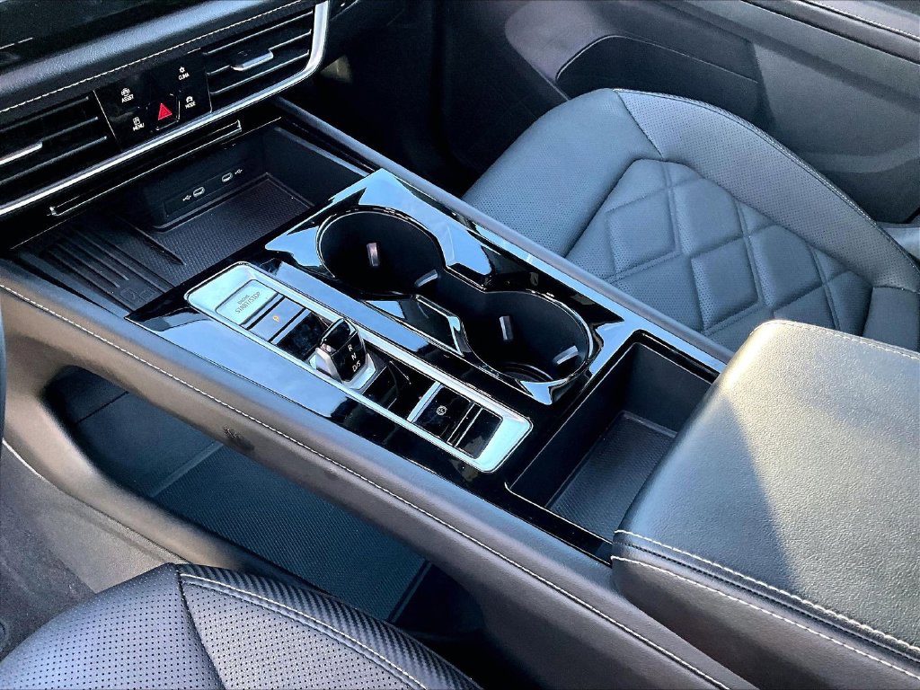2025 Volkswagen Atlas Cross Sport SE w/Tech - Photo 23