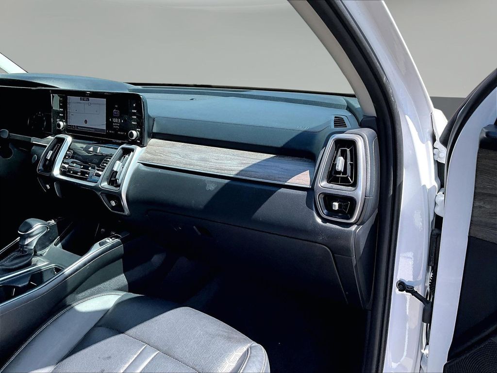 2023 Kia Sorento X-Line EX - Photo 31