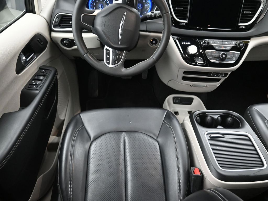 2023 Chrysler Pacifica Touring L - Photo 15