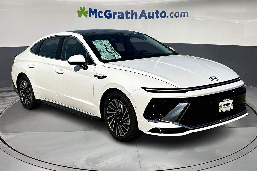 2025 Hyundai Sonata Hybrid Sedan 