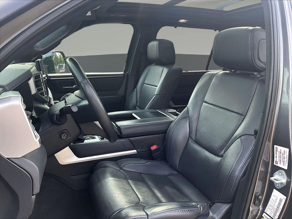 2024 Toyota Sequoia Platinum - Photo 24