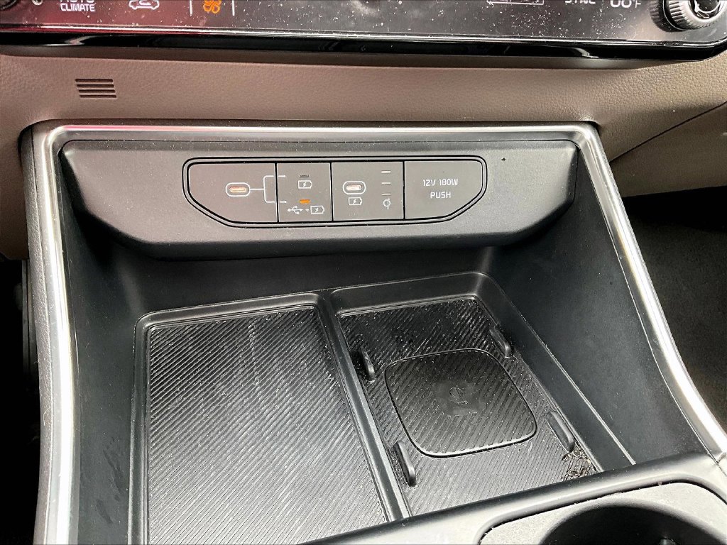 2025 Kia Carnival SX - Photo 20