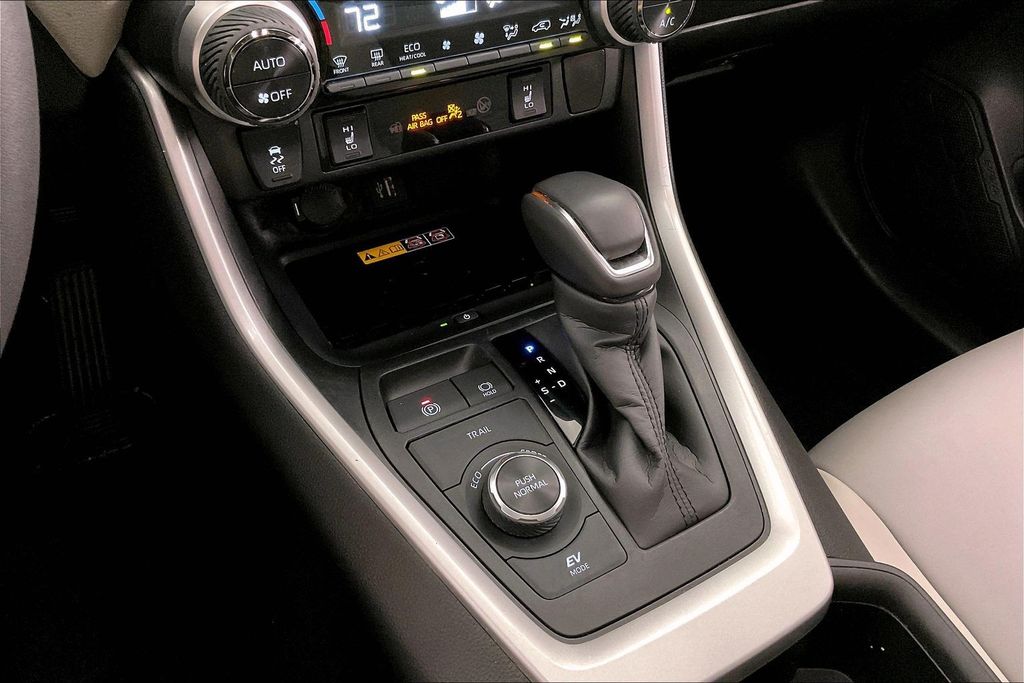 2024 Toyota RAV4 XLE Premium - Photo 37