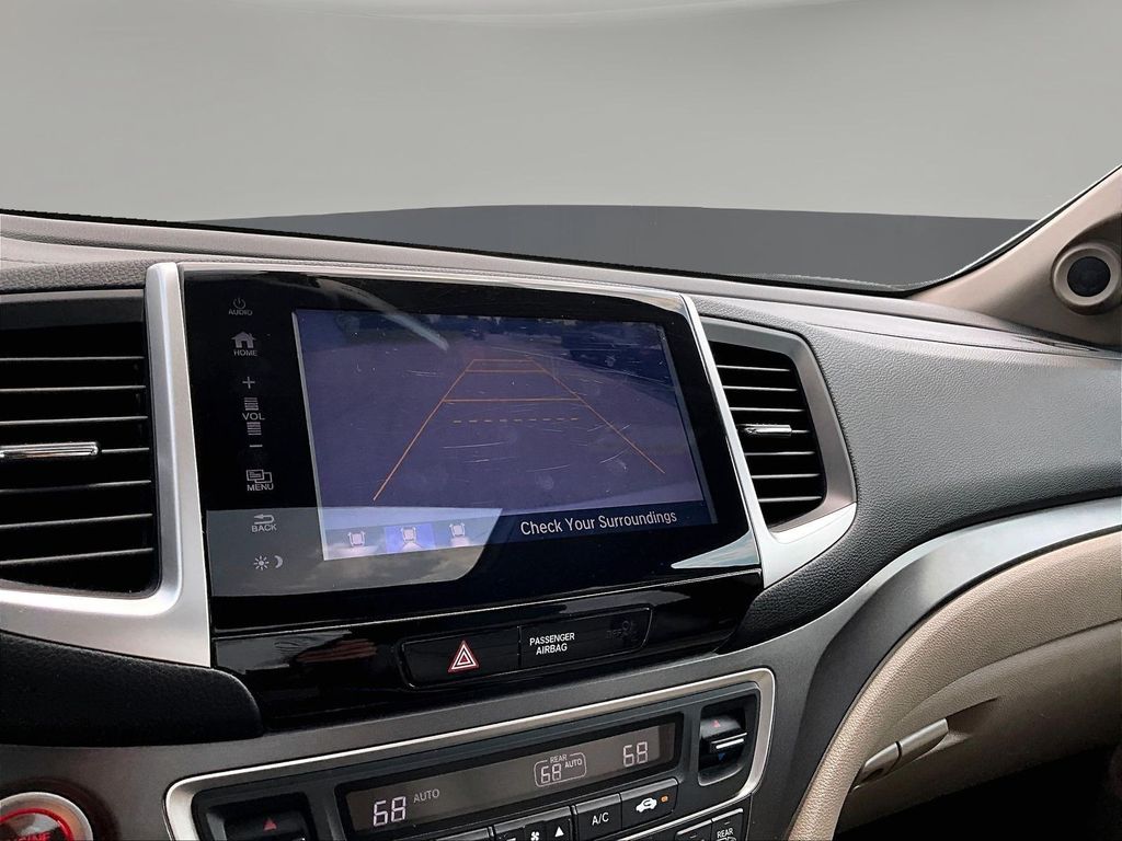 2017 Honda Pilot EX-L - Photo 18