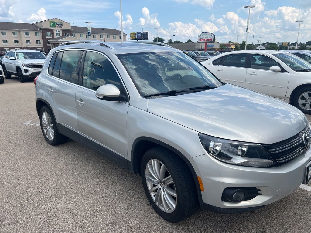 2012 Volkswagen Tiguan SE - Photo 4