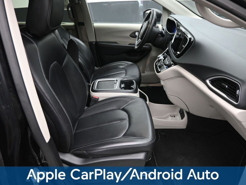 2023 Chrysler Pacifica Touring L - Photo 10